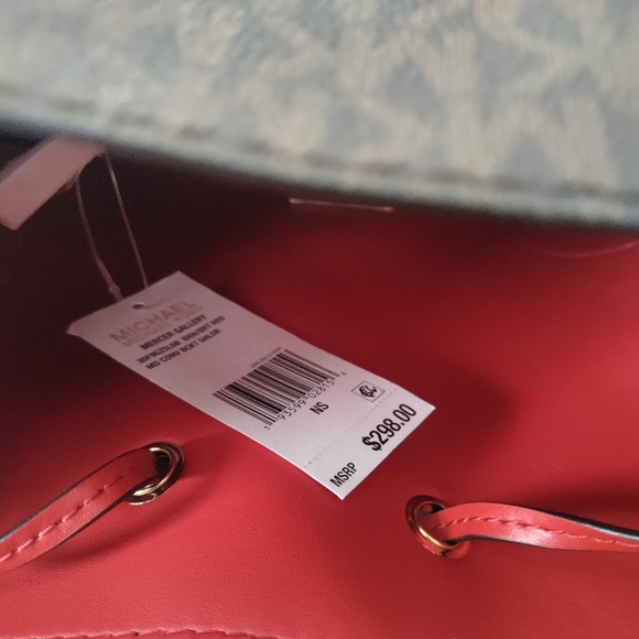 New Michael Kors tote - Picture 2 of 7